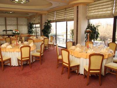 Hotel Diplomat Bukarest Exteriör bild