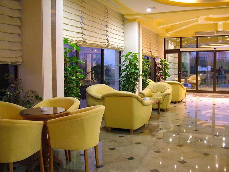 Hotel Diplomat Bukarest Exteriör bild